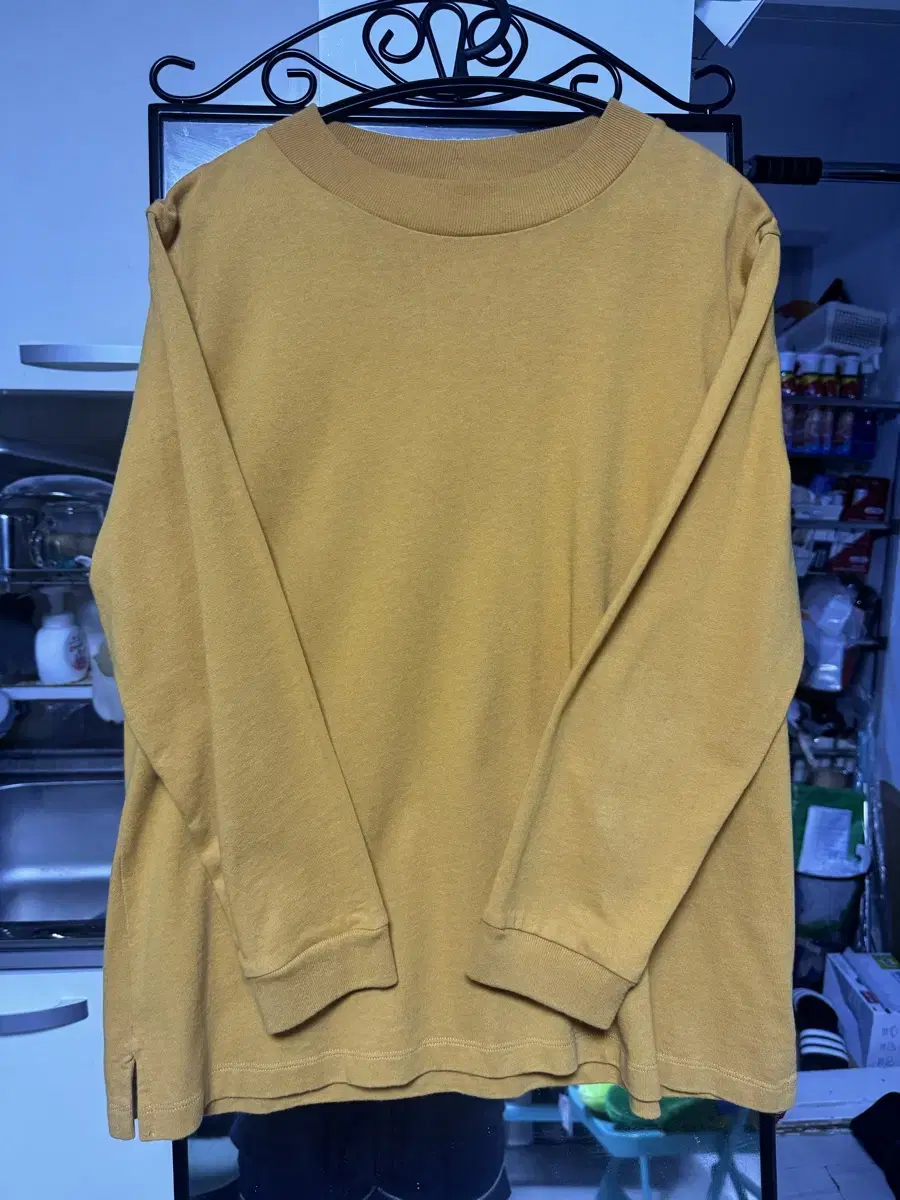 Yellow long sleeve shirt outfit sales